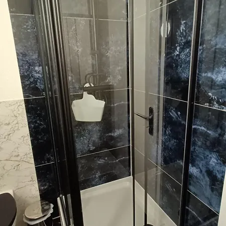 Weserblick, Naehe A2, Wasserblick, Direkt Am Wasser, Weserzugang, 4-5 Personen, Wlan, Radwanderweg Vor Der Eingangstuer Weserbergland, Hameln, Rinteln, Schaumburg Apartment