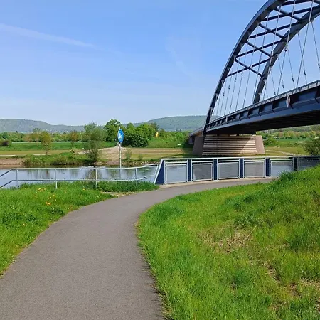 Weserblick, Naehe A2, Wasserblick, Direkt Am Wasser, Weserzugang, 4-5 Personen, Wlan, Radwanderweg Vor Der Eingangstuer Weserbergland, Hameln, Rinteln, Schaumburg Apartment