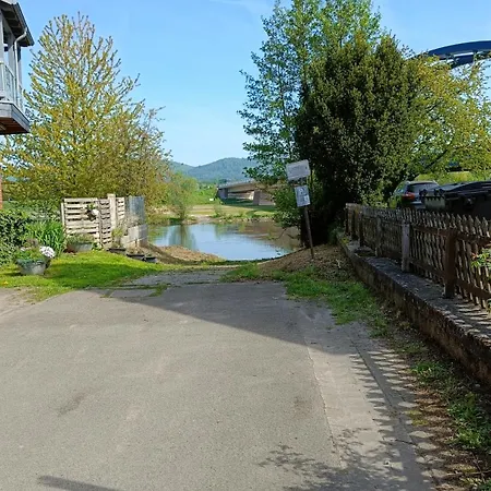 Apartment Weserblick, Naehe A2, Wasserblick, Direkt Am Wasser, Weserzugang, 4-5 Personen, Wlan, Radwanderweg Vor Der Eingangstuer Weserbergland, Hameln, Rinteln, Schaumburg *