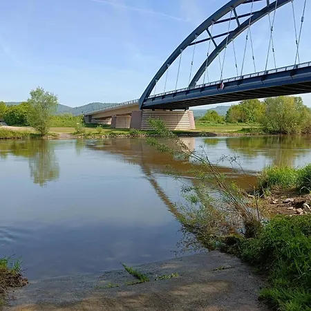 Apartment Weserblick, Naehe A2, Wasserblick, Direkt Am Wasser, Weserzugang, 4-5 Personen, Wlan, Radwanderweg Vor Der Eingangstuer Weserbergland, Hameln, Rinteln, Schaumburg Hessisch Oldendorf