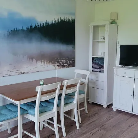 Weserblick, Naehe A2, Wasserblick, Direkt Am Wasser, Weserzugang, 4-5 Personen, Wlan, Radwanderweg Vor Der Eingangstuer Weserbergland, Hameln, Rinteln, Schaumburg Apartment *