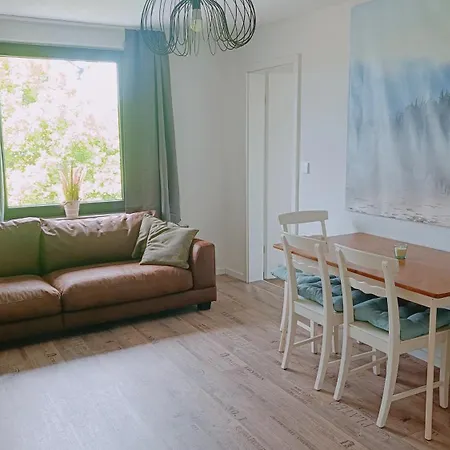 Weserblick, Naehe A2, Wasserblick, Direkt Am Wasser, Weserzugang, 4-5 Personen, Wlan, Radwanderweg Vor Der Eingangstuer Weserbergland, Hameln, Rinteln, Schaumburg Apartment *